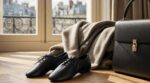 Adieu les ballerines : ces chaussures plates à lacets deviennent la paire que toutes les Françaises veulent porter cet automne