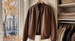 Ce blazer ne fera plus l’automne 2026 : cette veste de mi-saison à moins de 50 € envahit déjà les rues, avant la rupture totale