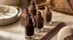 Cette manucure brune ultra gourmande va dominer l’automne 2026 (et il suffit d’un geste en plus pour l’obtenir chez vous)