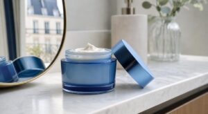 Après 50 ans, ce soin anti-rides culte Nivea serait une erreur sur votre visage : l'avertissement cash de ce pharmacien