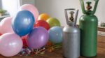 Ces deux gaz de soirée qu'on respire dans les ballons n'ont rien à voir (et l'un peut vous coûter jusqu'à 9 000 €)