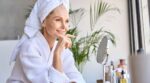 Lidia Herrero, maquilleuse : « Après 50 ans, si vous avez les yeux marron, l'eye-liner le plus flatteur est celui de couleur chocolat. »