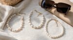Printemps-été 2027 : ce bijou culte de Chanel s'impose sur tous les défilés, voici comment l'adopter sans vous vieillir