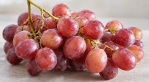 Rappel conso : chez Aldi, ce raisin rose en vrac contient trop de pesticides, vérifiez votre corbeille de fruits
